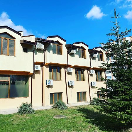 Interrum Hotel Razgrad Exteriér fotografie
