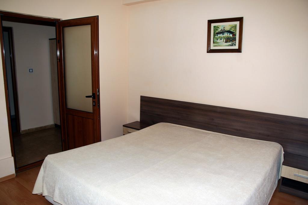 Interrum Hotel Razgrad Pokoj fotografie