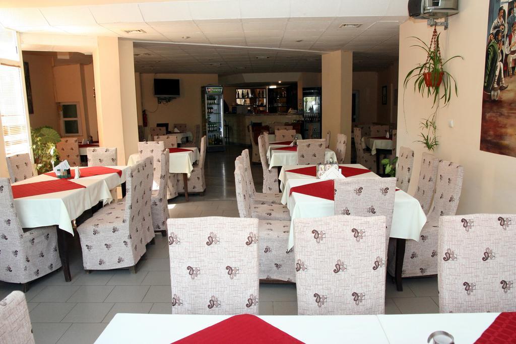 Interrum Hotel Razgrad Exteriér fotografie