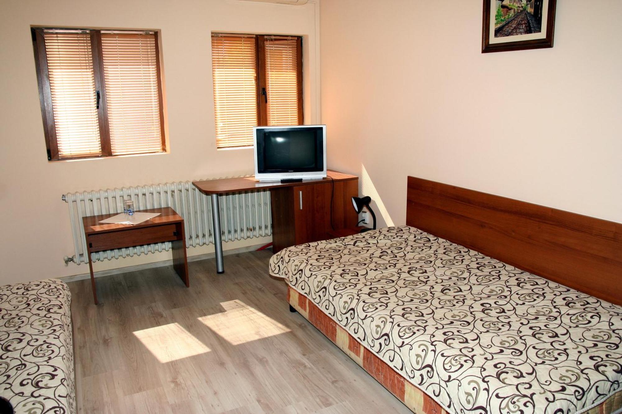 Interrum Hotel Razgrad Pokoj fotografie