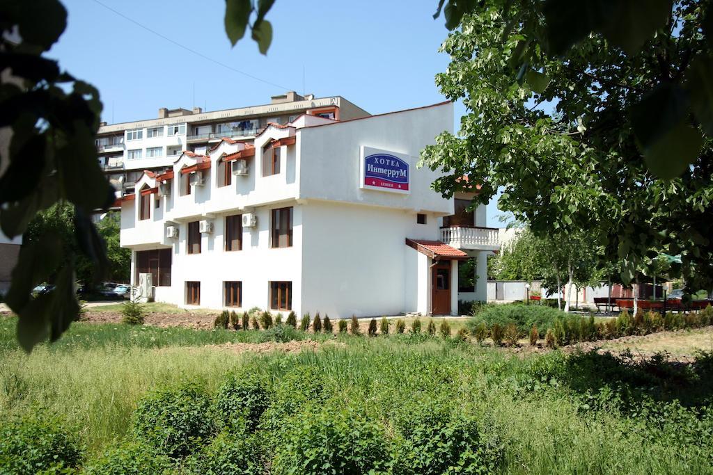Interrum Hotel Razgrad Exteriér fotografie