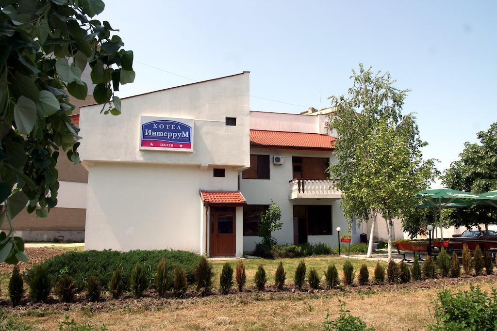 Interrum Hotel Razgrad Exteriér fotografie