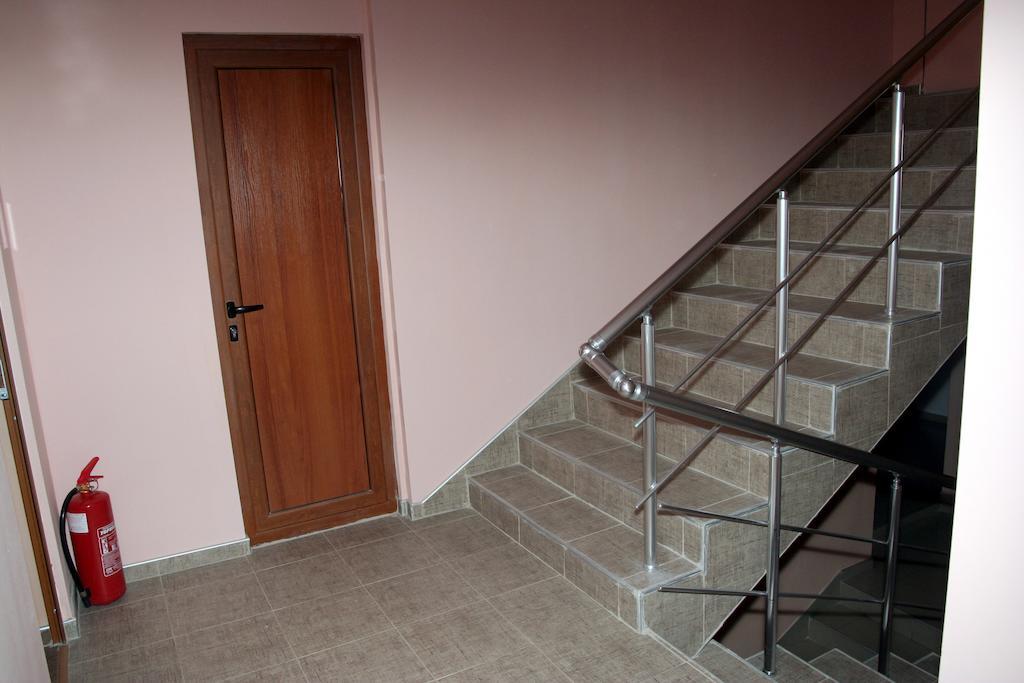 Interrum Hotel Razgrad Exteriér fotografie