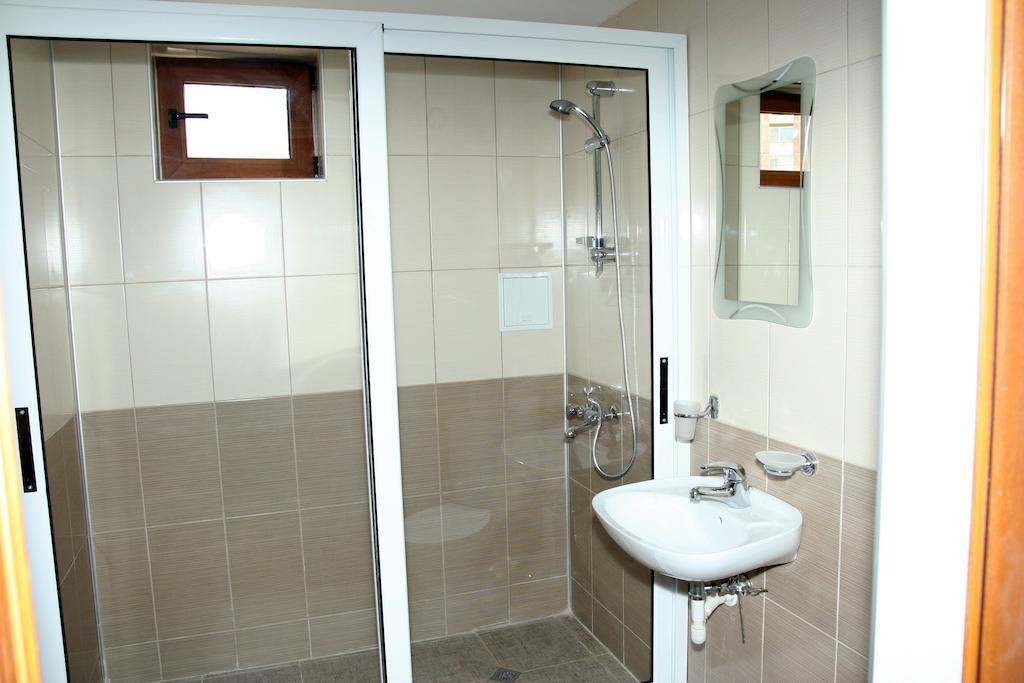 Interrum Hotel Razgrad Pokoj fotografie