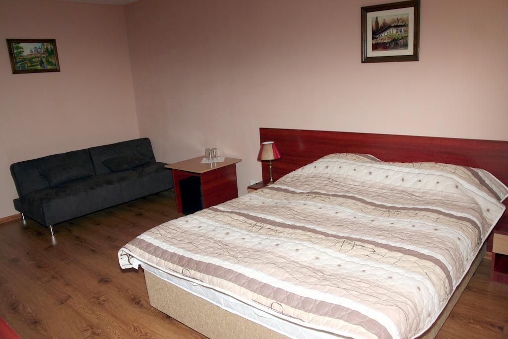 Interrum Hotel Razgrad Pokoj fotografie