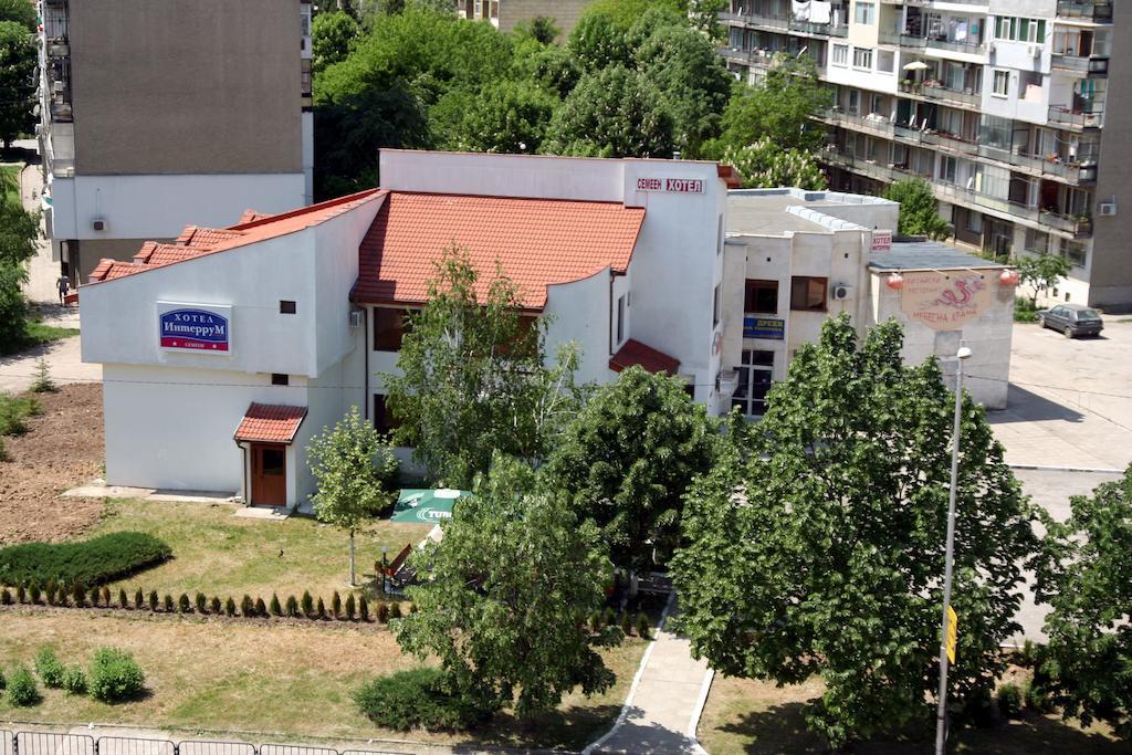 Interrum Hotel Razgrad Exteriér fotografie